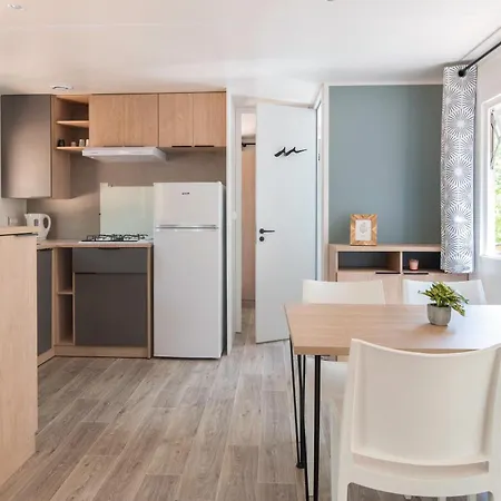 Holiday home Mobilhomes Lacs D'armagnac