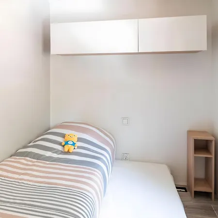 Holiday home Mobilhomes Lacs D'armagnac Bretagne-d'Armagnac