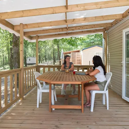 Holiday home Mobilhomes Lacs D'armagnac *