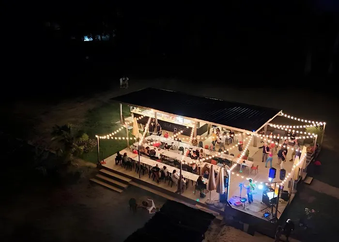 Mobilhomes Lacs D'armagnac 度假居 Bretagne-d'Armagnac