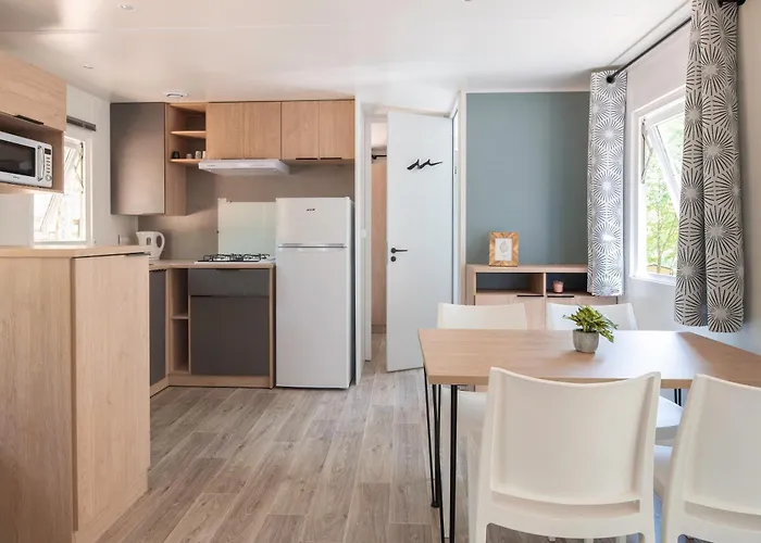 Mobilhomes Lacs D'armagnac * Bretagne-d'Armagnac