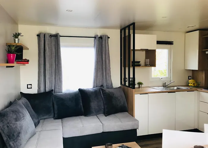 Mobilhomes Lacs D'armagnac Prázdninový dům *